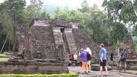 Obrzky ke strnce cestopis Indonsie: hinduistick chrm Candi Sukuh na ostrov Java