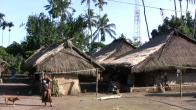 Obrzky ke strnce cestopis Indonsie, Lombok: domorod vesnice v Sonaru