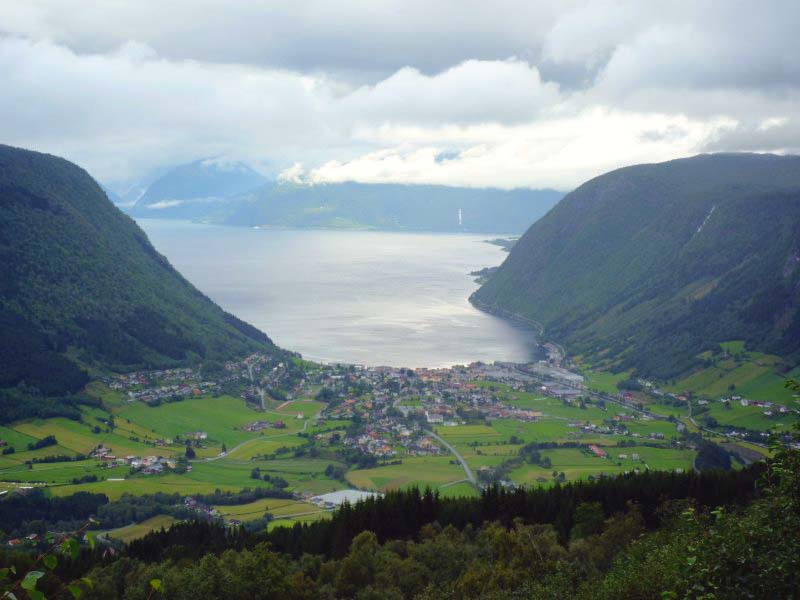 Obrzky k cestopisu Norsko: Sognenfjord - rameno