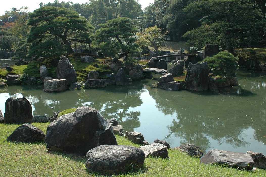 Obrzky k cestopisu Japonsko: Nijo-jo palc  ve mst Kyto- palcov zahrada