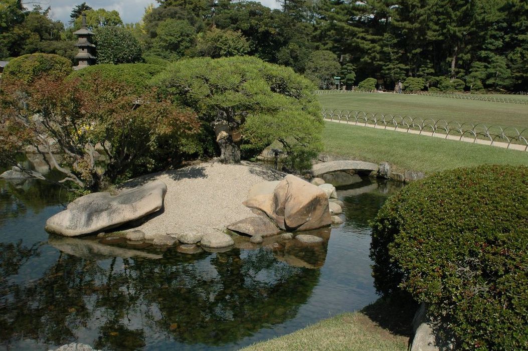 Obrzky k cestopisu Japonsko: Zahrady ve mst Okayama