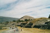 Cesta mrtvch, Teotihuacn, Mexiko