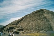Slunen pyramida, Teotihuacn, Mexiko