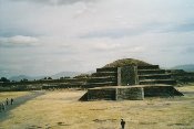 Quetzalcoatlv chrm, Teotihuacn, Mexiko