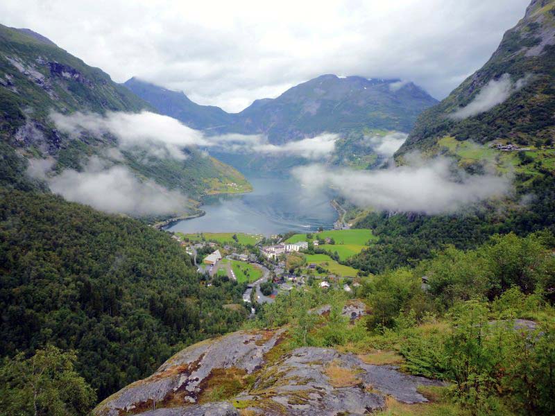 Obrzky k cestopisu Norsko: Vyhldka na Geriangerfjord