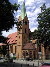 Kostel Sv. Leonarda - Leonhardskirche - Na tomto mst stla kaple u v roce 1339
