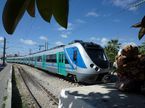 Vlak, kter spojuje tunisk msta zde nazvaj Metro