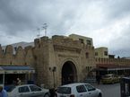 Brna v mstskch hradbch v Monastiru dnes slou jako vstup na trit (medinu)